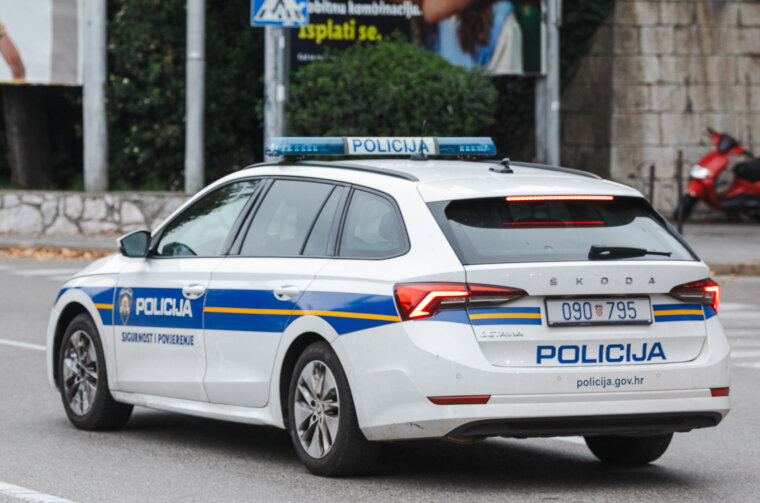 ilustrativna policija-6061