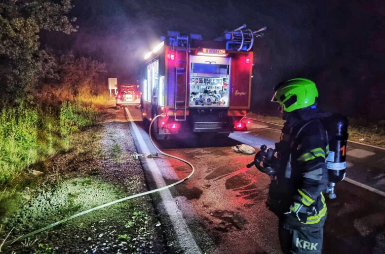 njivice požar auta 1