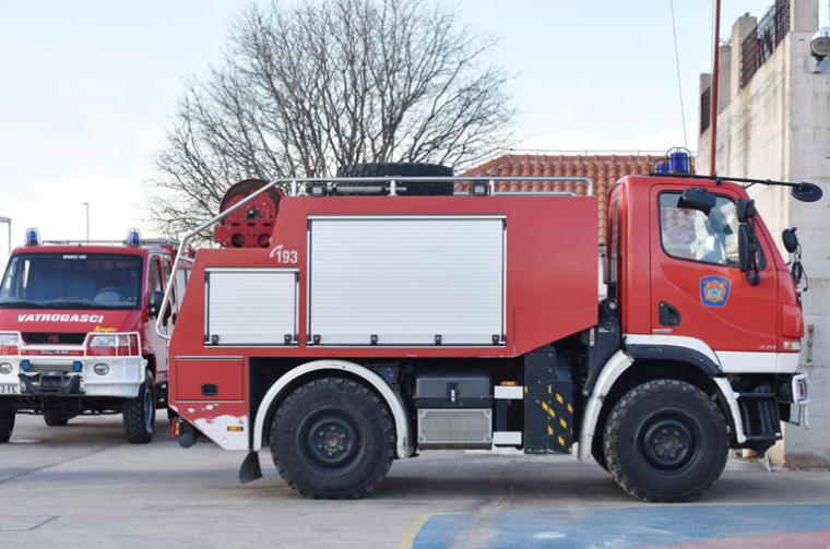 29405ef8-60f8-4894-b04e-567d27f94161