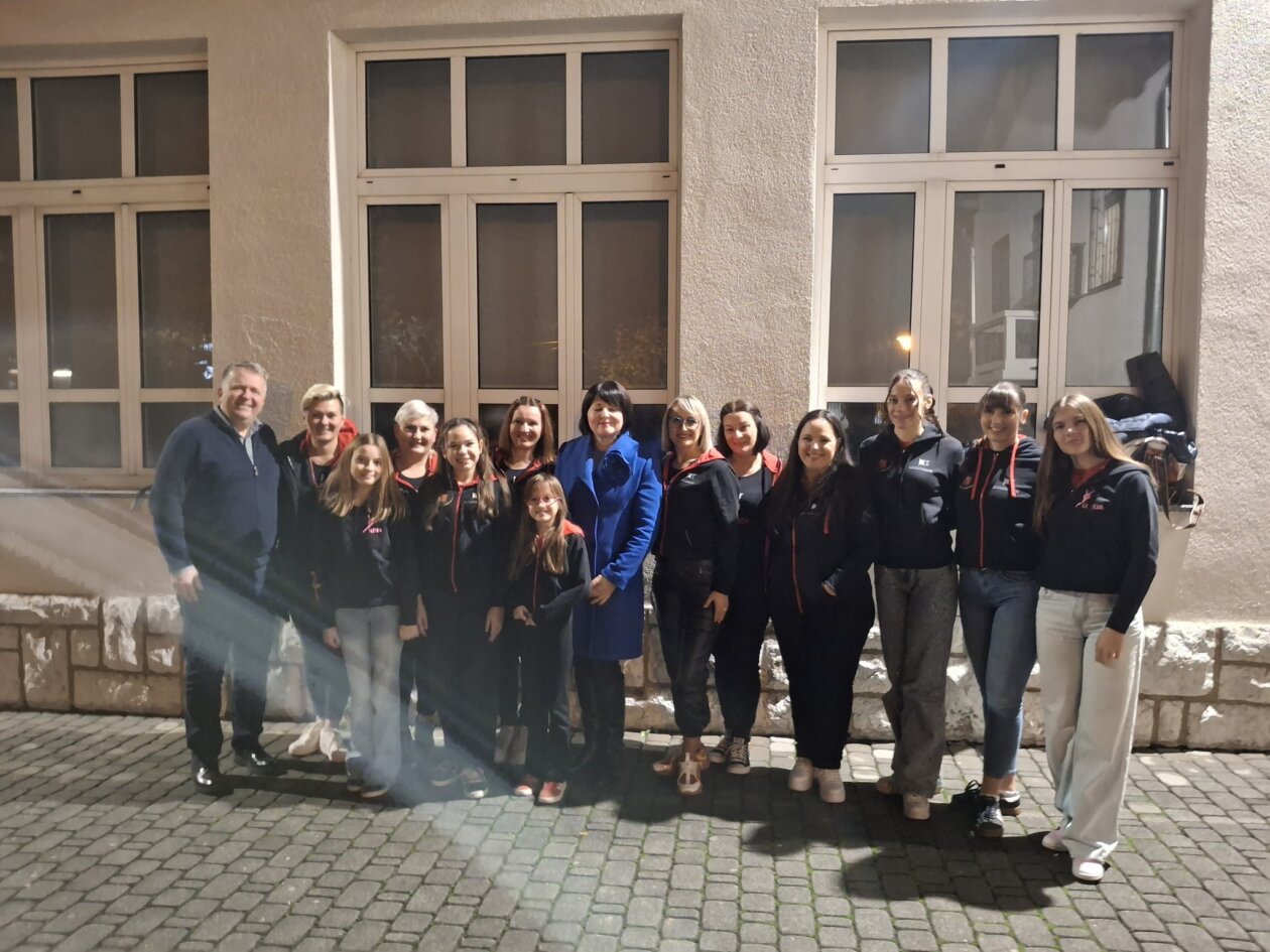 587549386_1206649264612943_4799219647665201359_n