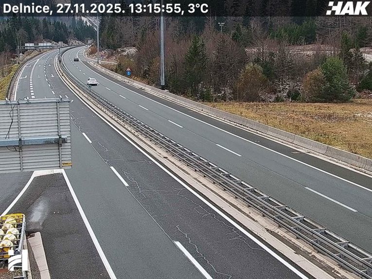 6e6a0437-fc1f-4ab8-8bf3-0353dea9c60f 6e6a0437-fc1f-4ab8-8bf3-0353dea9c60f