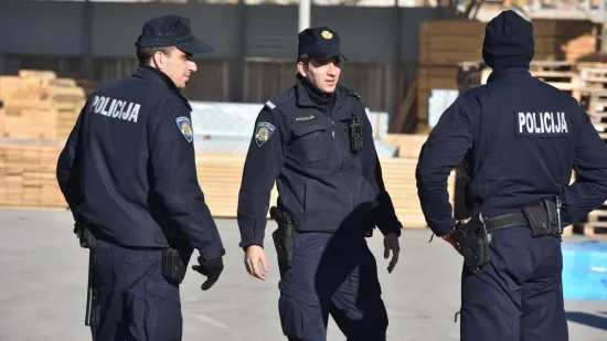 H-cc3eb152-9267-11eb-84d5-0242ac120012-550