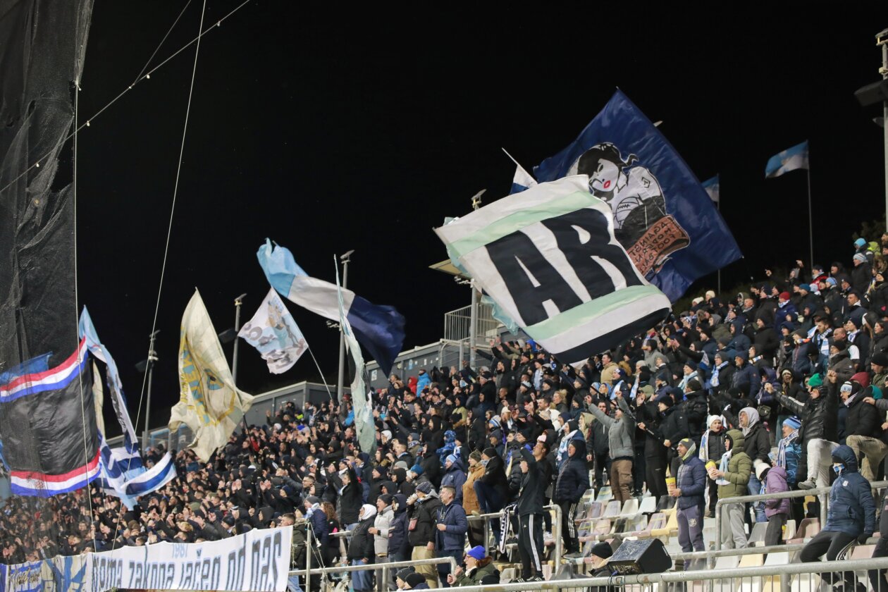 IMG_20251122_191240 IMG_20251122_191240