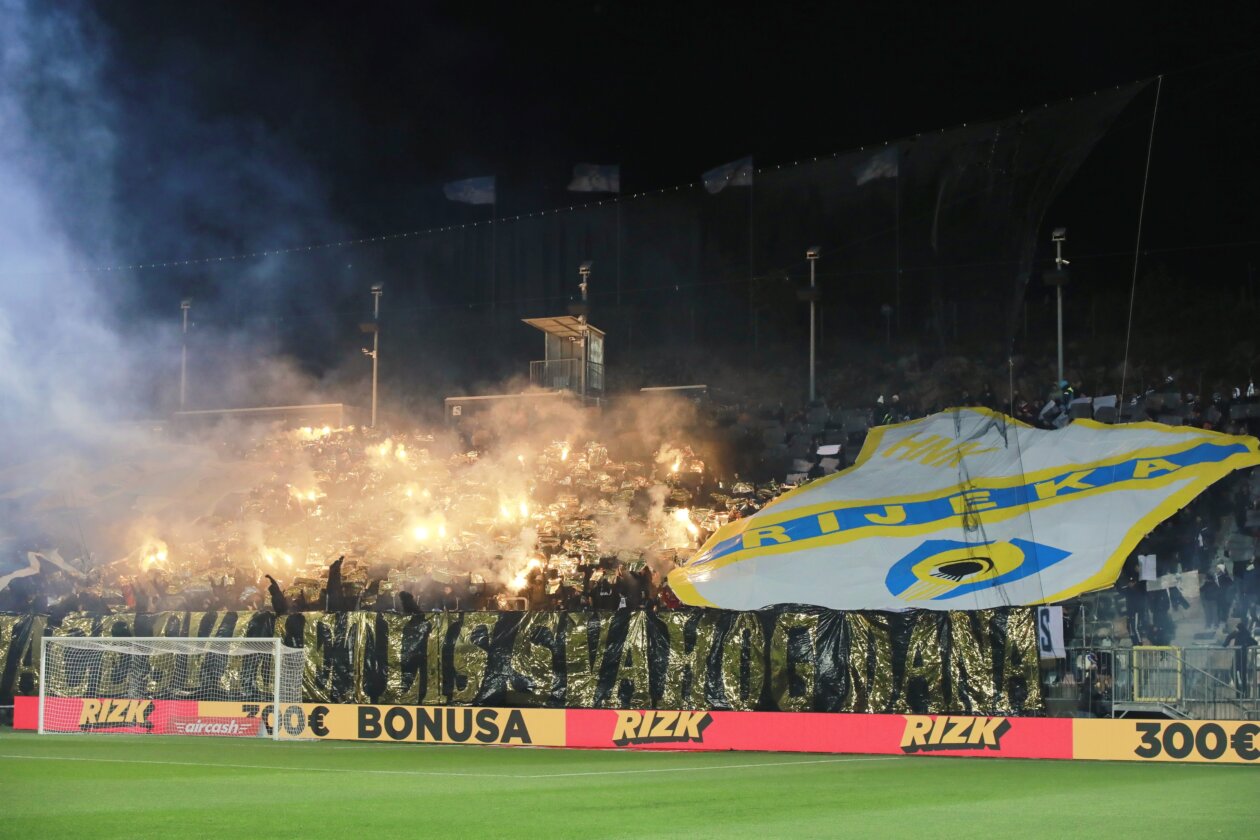 IMG_20251122_192827 IMG_20251122_192827