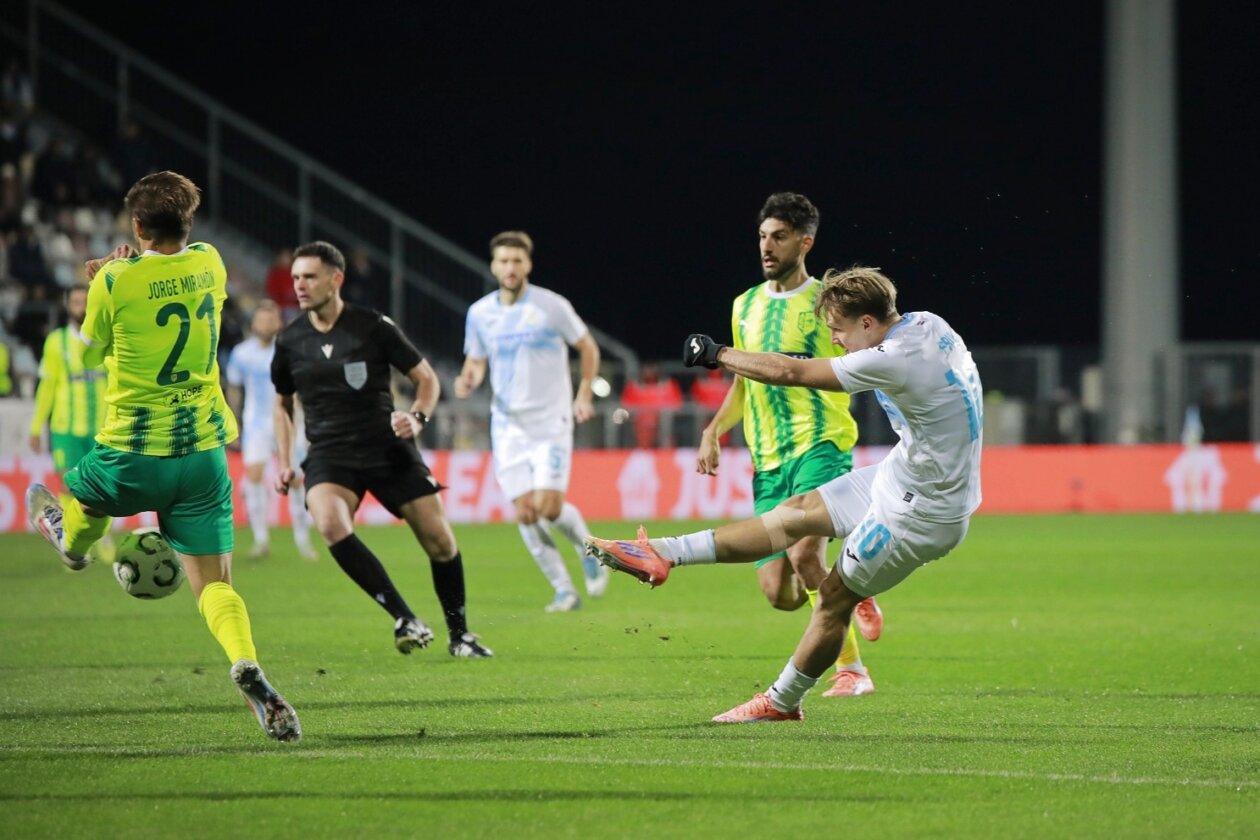 IMG_20251127_212738 IMG_20251127_212738