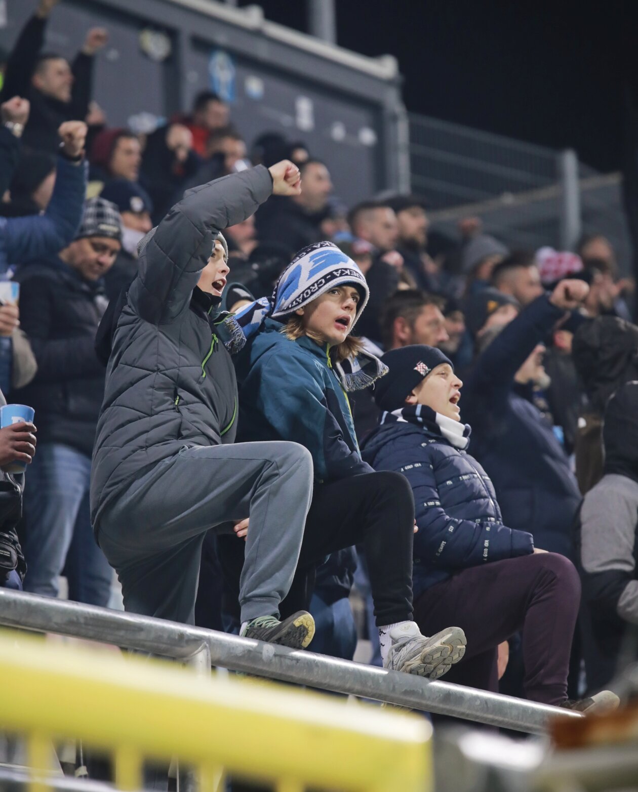 IMG_20251127_214323 IMG_20251127_214323