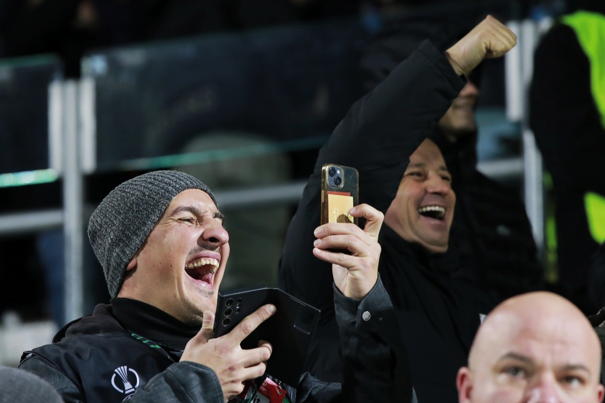 IMG_20251127_215234 IMG_20251127_215234