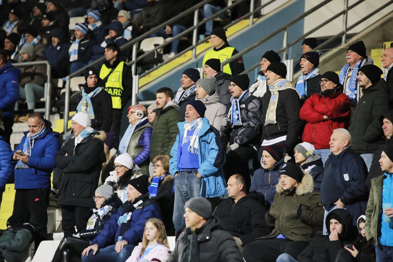 IMG_20251127_222340 IMG_20251127_222340