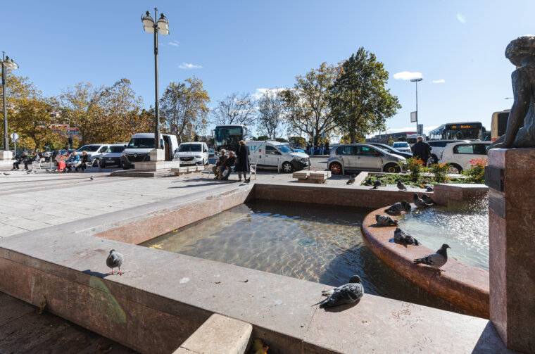 Ilustrativna Jelačićev trg-6936 Ilustrativna Jelačićev trg-6936