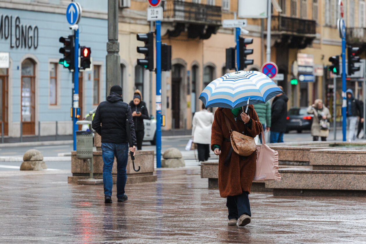 Ilustrativna jesen hladnoća kiša -0303