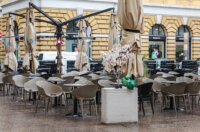 Ilustrativna jesen hladnoća prazni kafić-0305