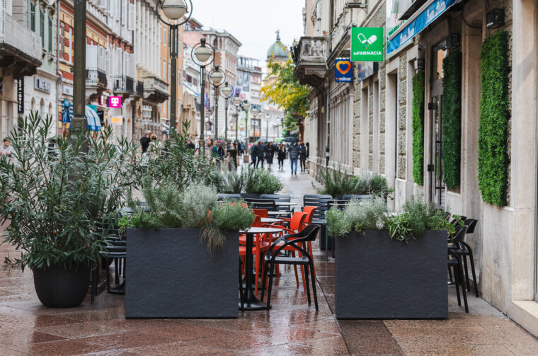 Ilustrativna jesen hladnoća prazni kafić-0307