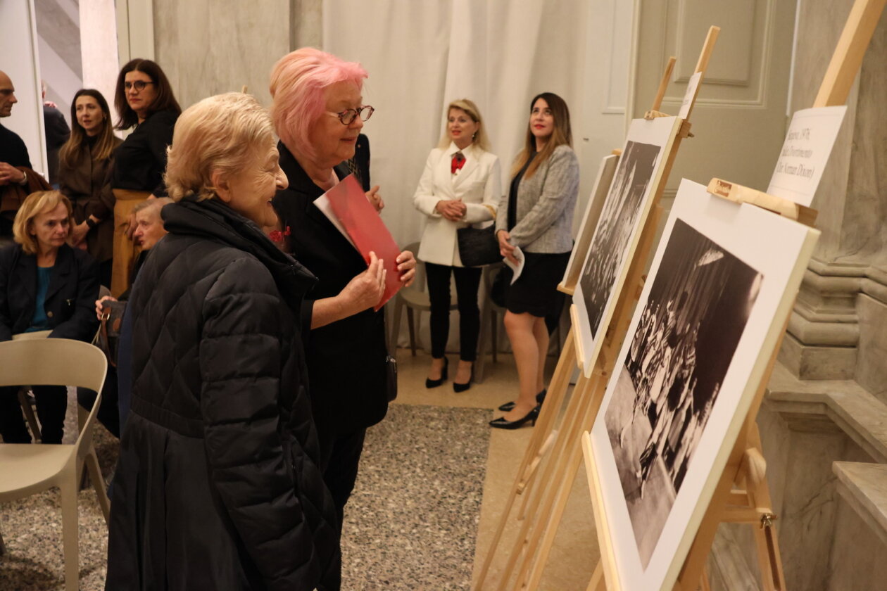 Izlozba-o-Carlosu-Arayi-4