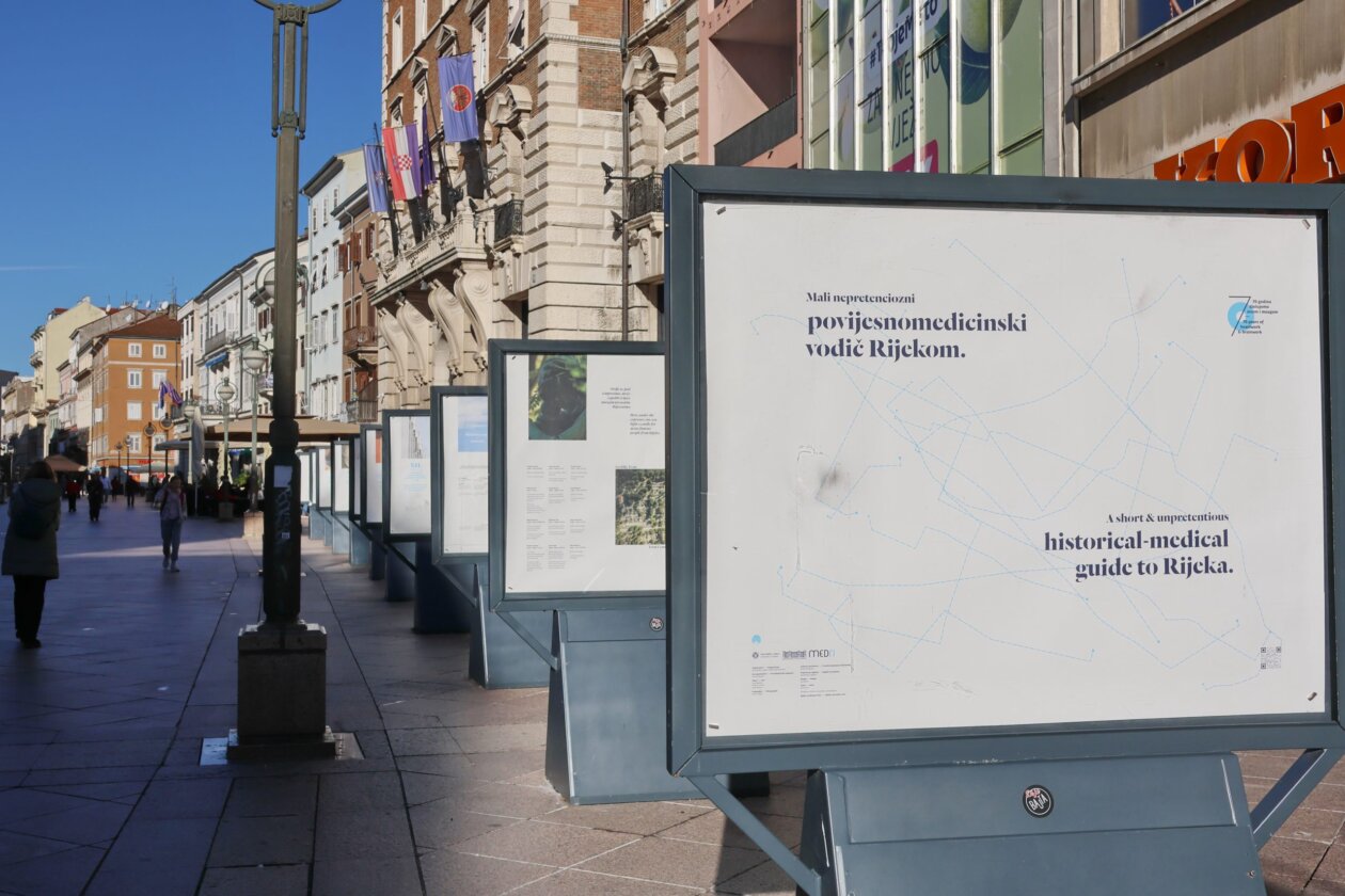 Izlozba-povijesno-medicinski-vodic-Rijekom-26-scaled Izlozba-povijesno-medicinski-vodic-Rijekom-26-scaled
