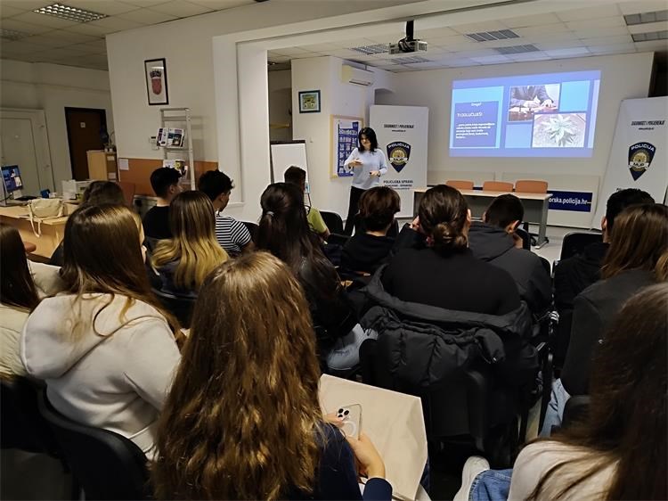 Mjesec ovisnosti 2025