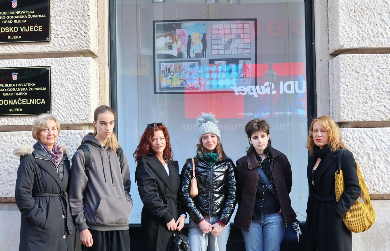 Otvorenje-izlozbe-Sigurno-mjesto-u-izlozima-Grada-Rijeke-4