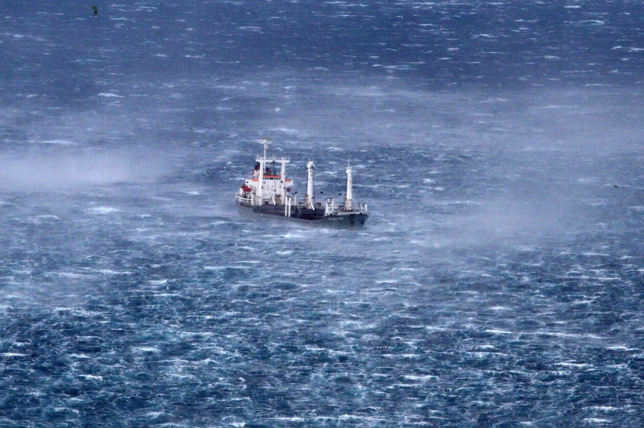 ARHIVA: Na dananji 2013. dan olujna bura s orkanskim udarima  poharala je Rijeku