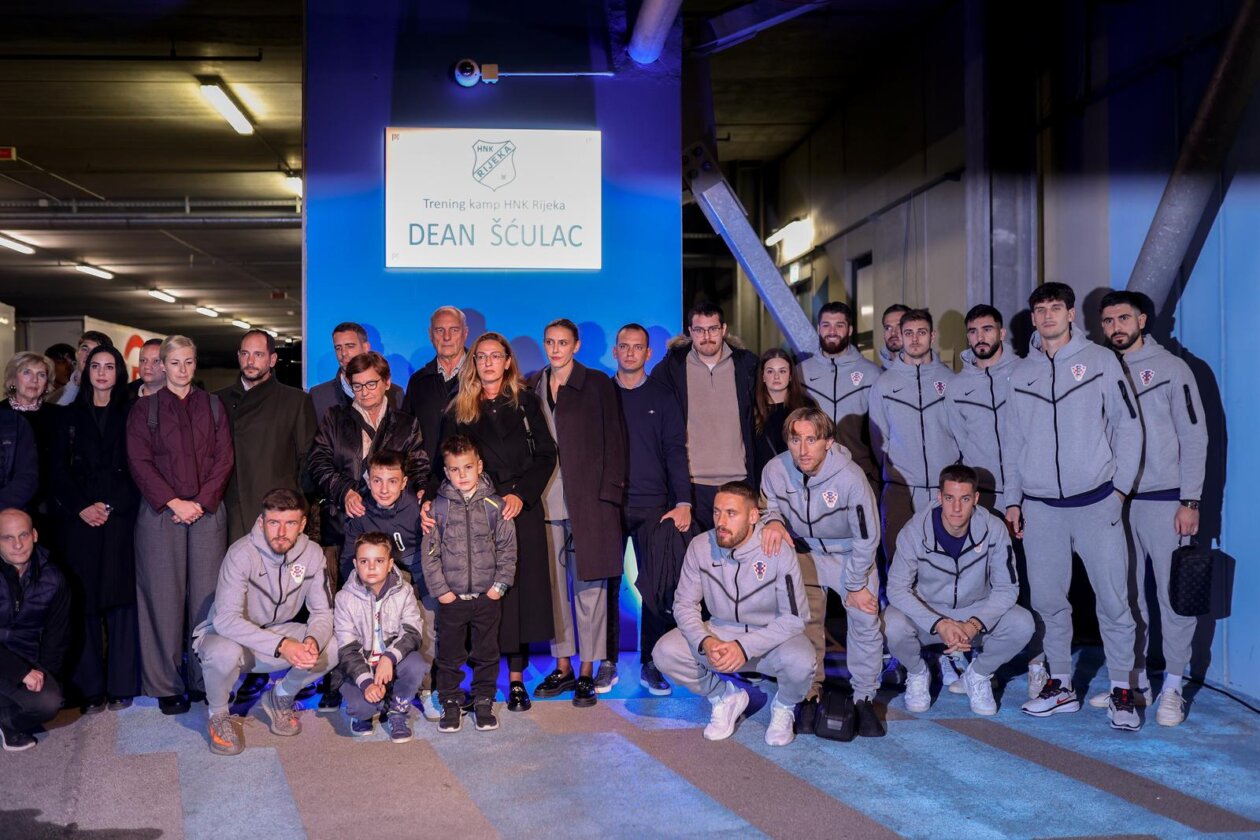 Rijeka: Otkrivanje ploče u čast Deana Šćulca Rijeka: Otkrivanje ploče u čast Deana Šćulca