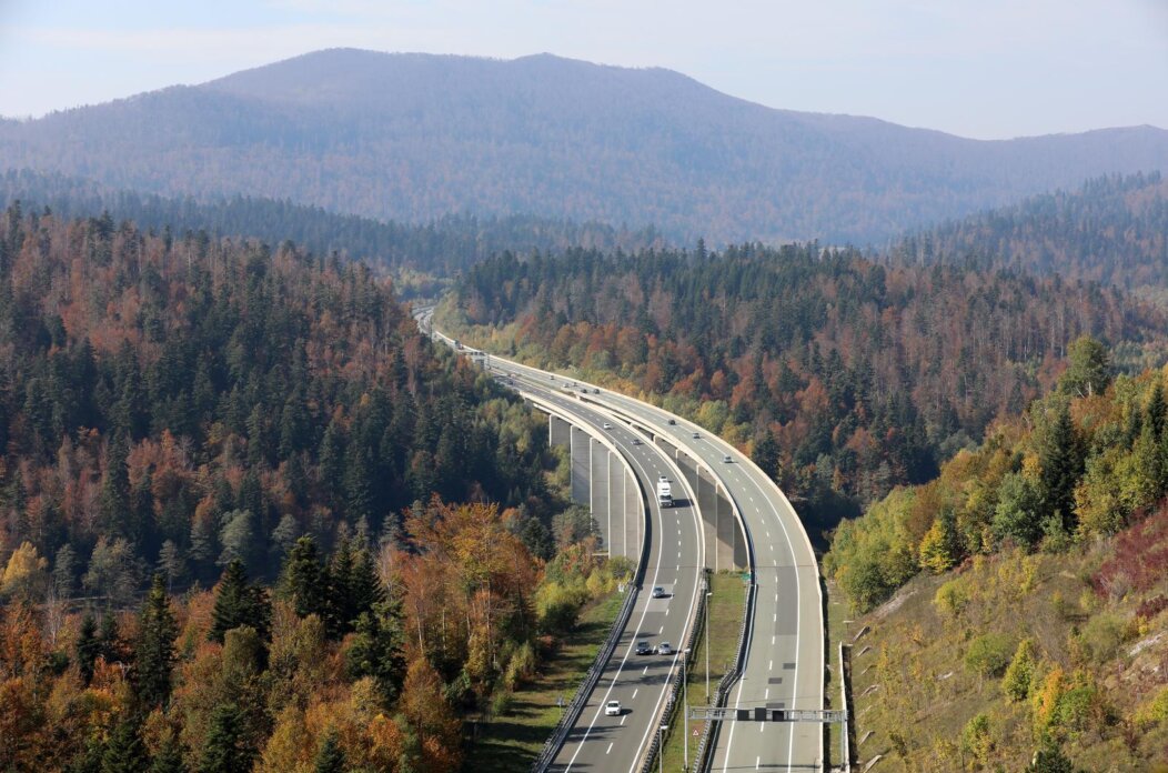 Pogled na autocestu A6 kod Fužina