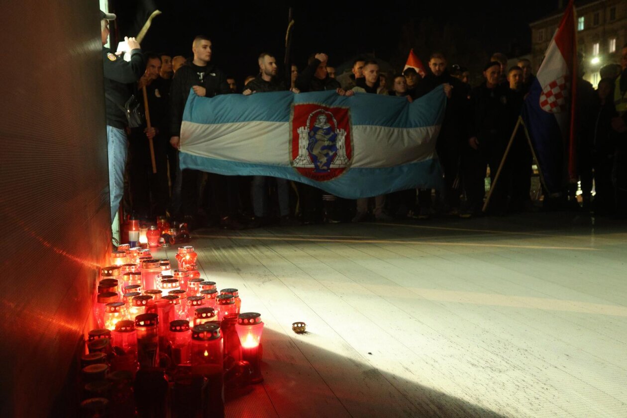 Armada RIjeka organizirala mimohod u čast žrtve Vukovara