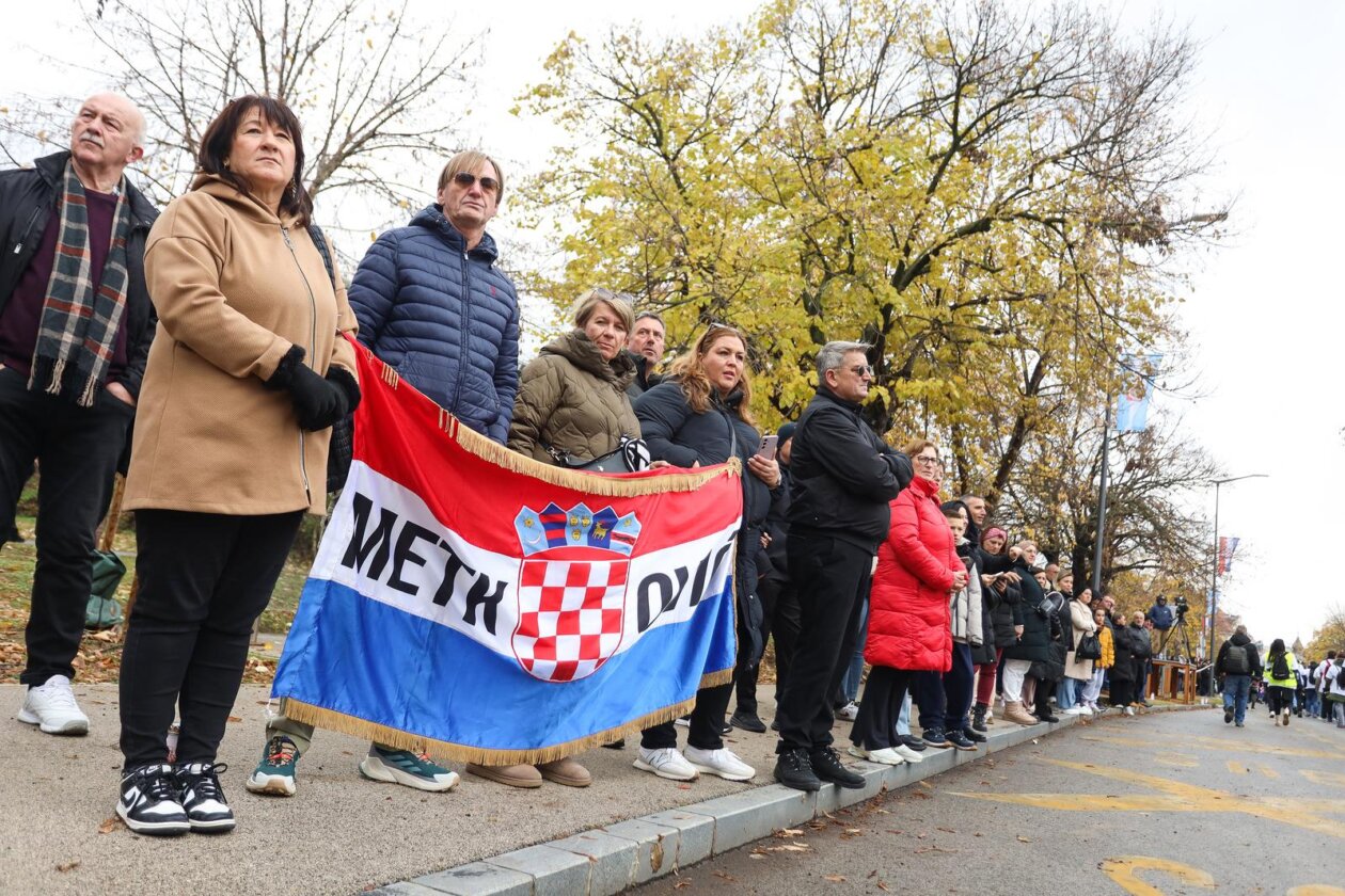 Vukovar: Kolona sjećanja na žrtvu Vukovara