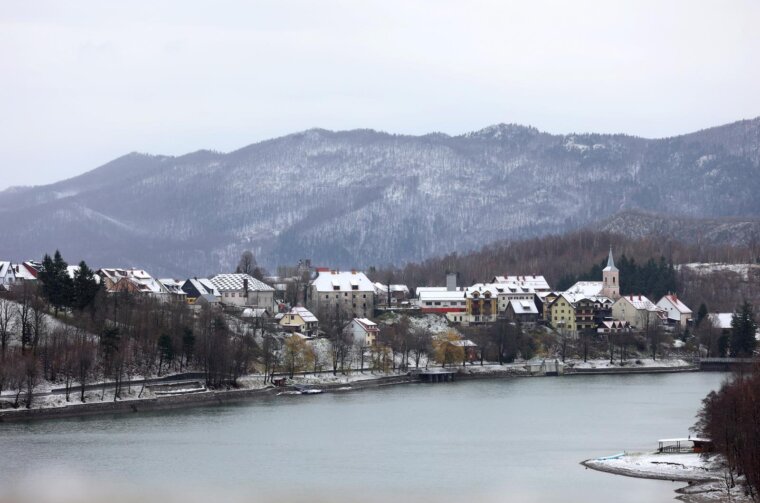 Snijeg je zabijelo Gorski Kotar