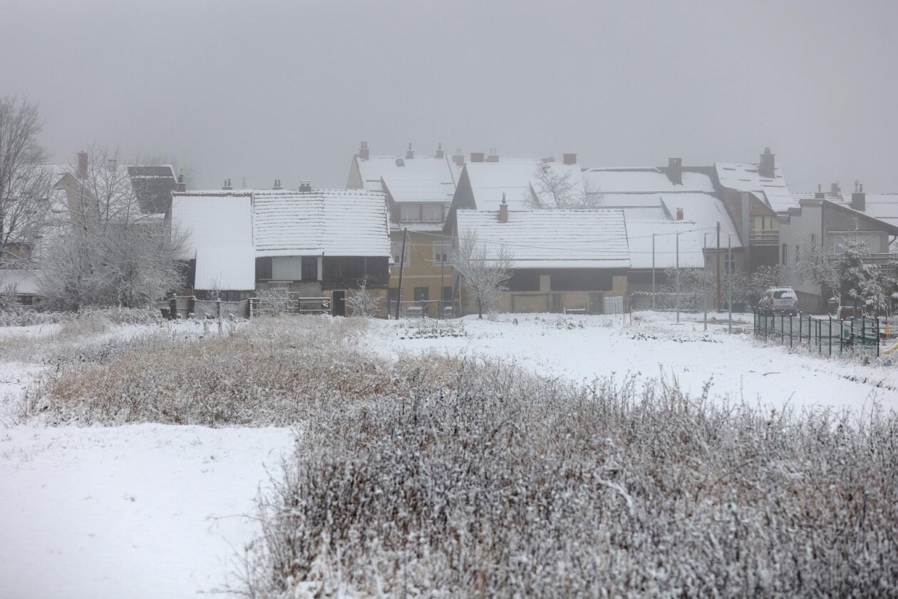 Snijeg je zabijelo Gorski Kotar