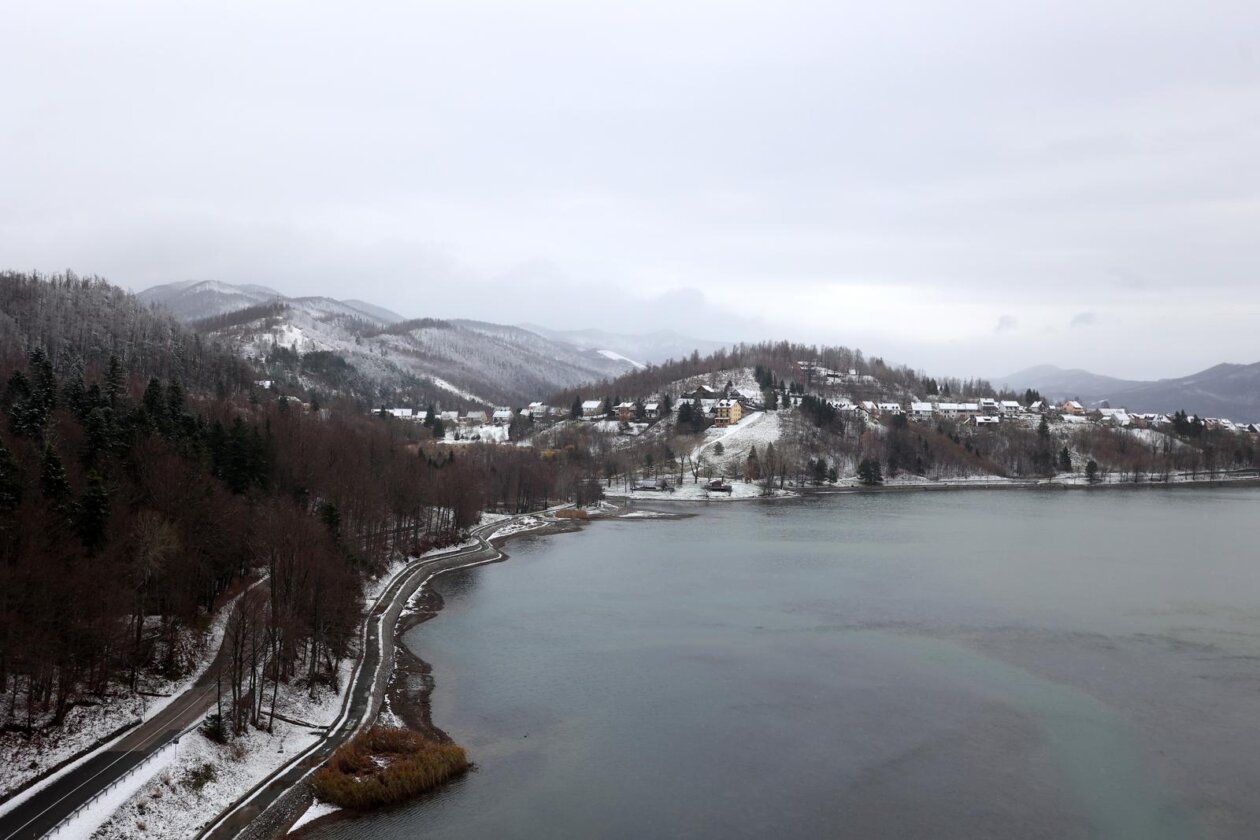 Snijeg je zabijelo Gorski Kotar