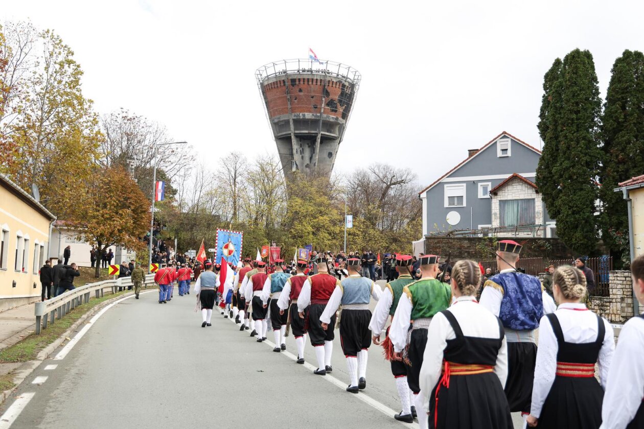 Vukovar: Kolona sjećanja na žrtvu Vukovara