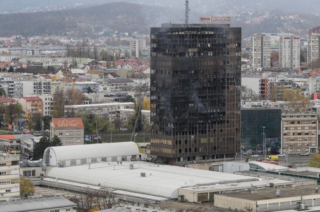 Zagreb: Pogled na izgoreni Vjesnikov neboder