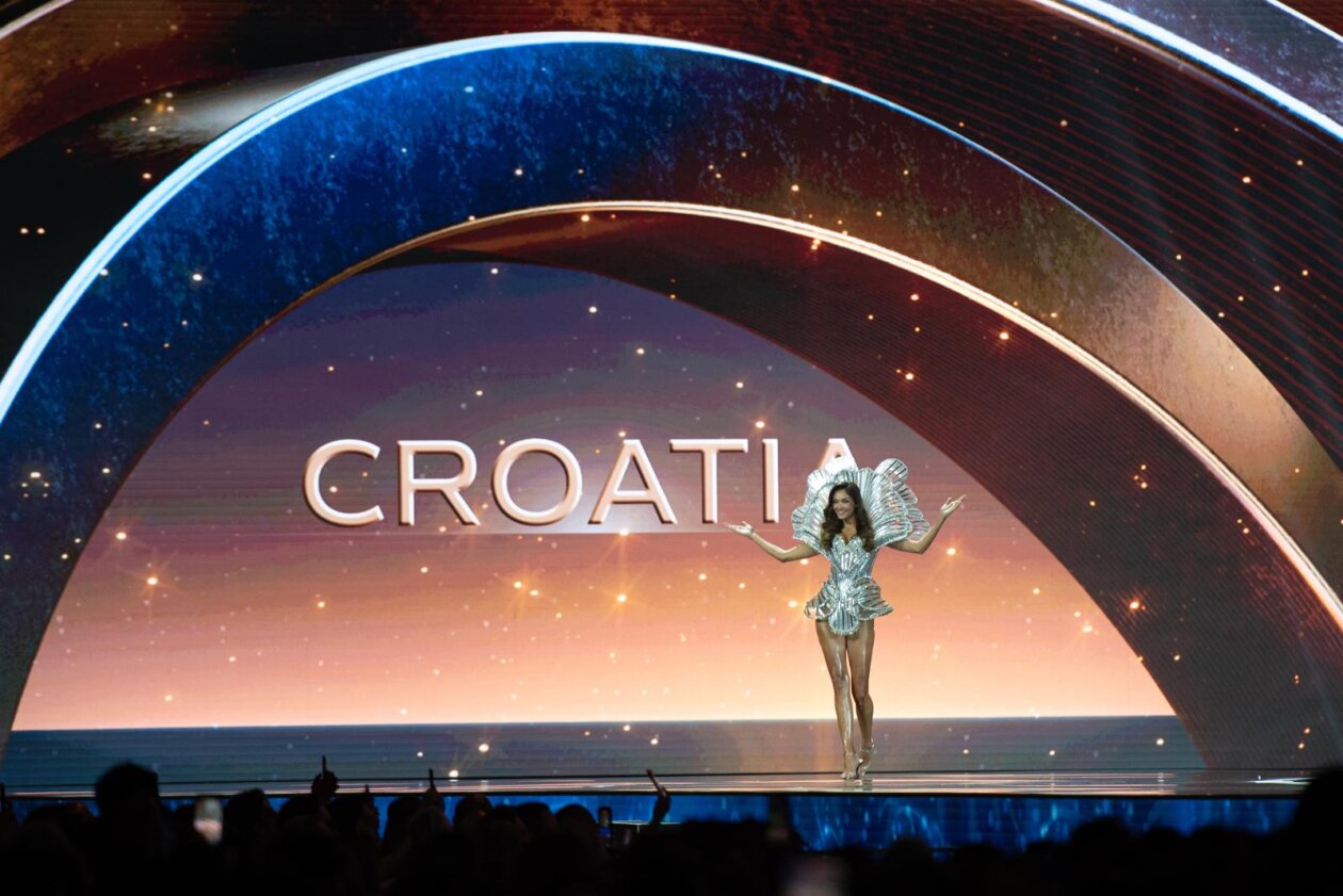 Tajland: Miss Hrvatske Laura Gnjatović na 74. reviji nacionalnih kostima za Miss Universe 2025.