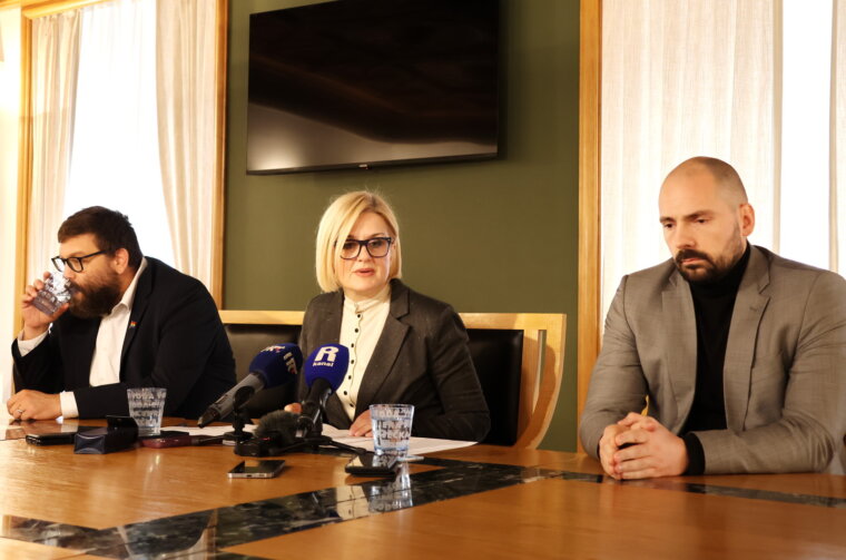 Rincic-Milakovic-i-Vivoda-konferencija-za-novinare-5