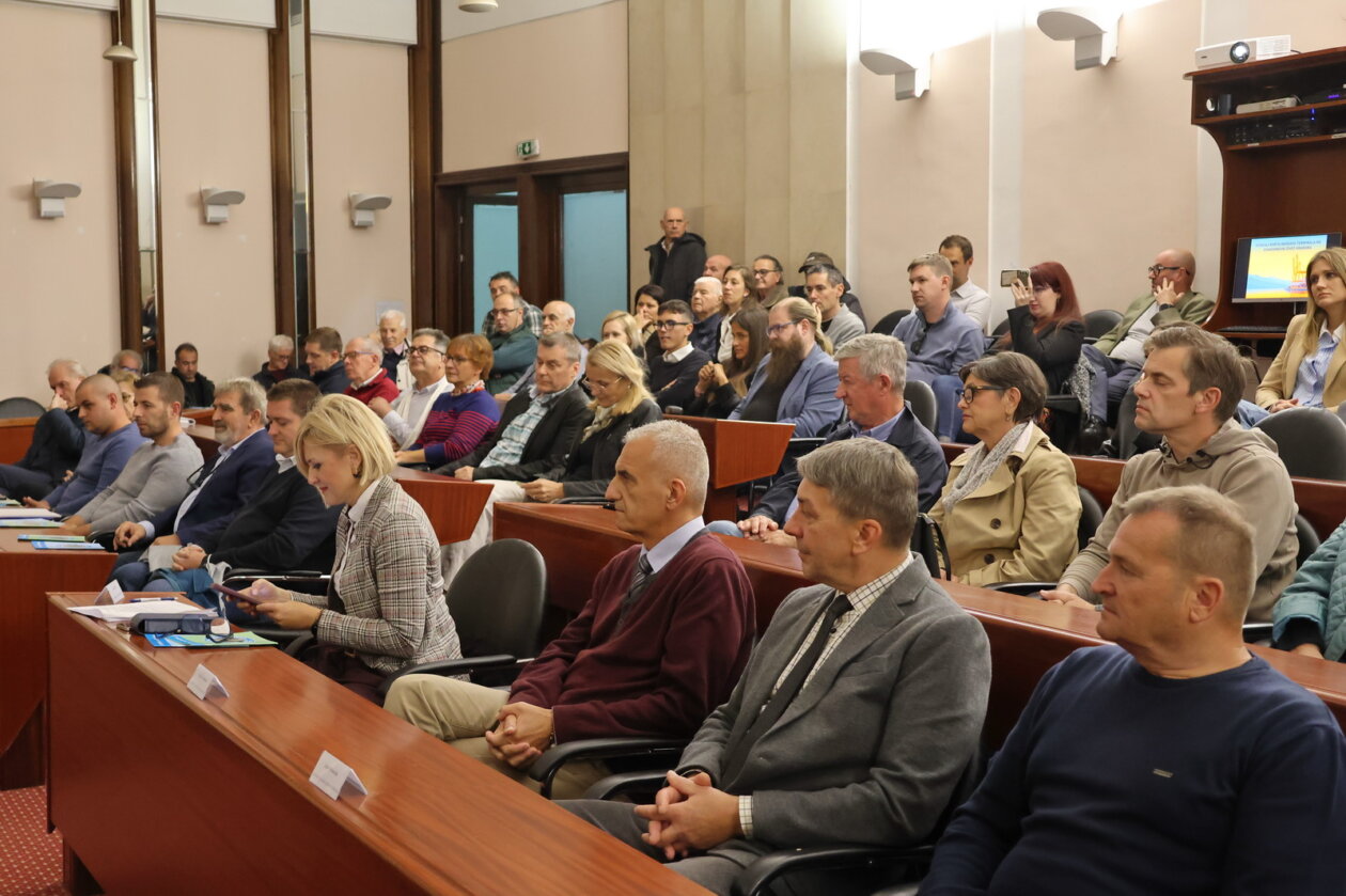 Tribina-o-utjecaju-kontejnerskih-terminala-17