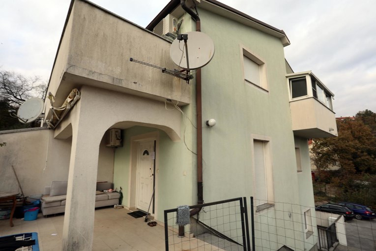 a5aa02e6-228a-4be2-acf8-1e2b192f173c (1)