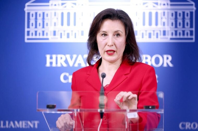 aef4a260-d0b4-449b-9a11-fd1e7317268e