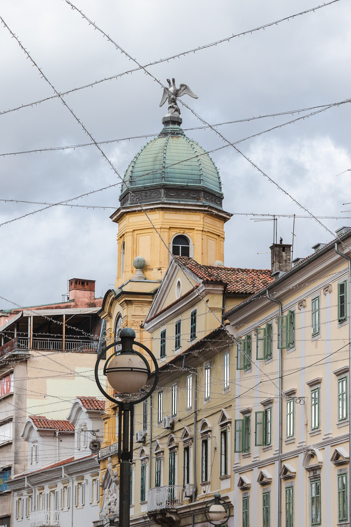 postavljanje lampica Korzo 2025-0044
