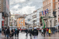 postavljanje lampica Korzo 2025-0050