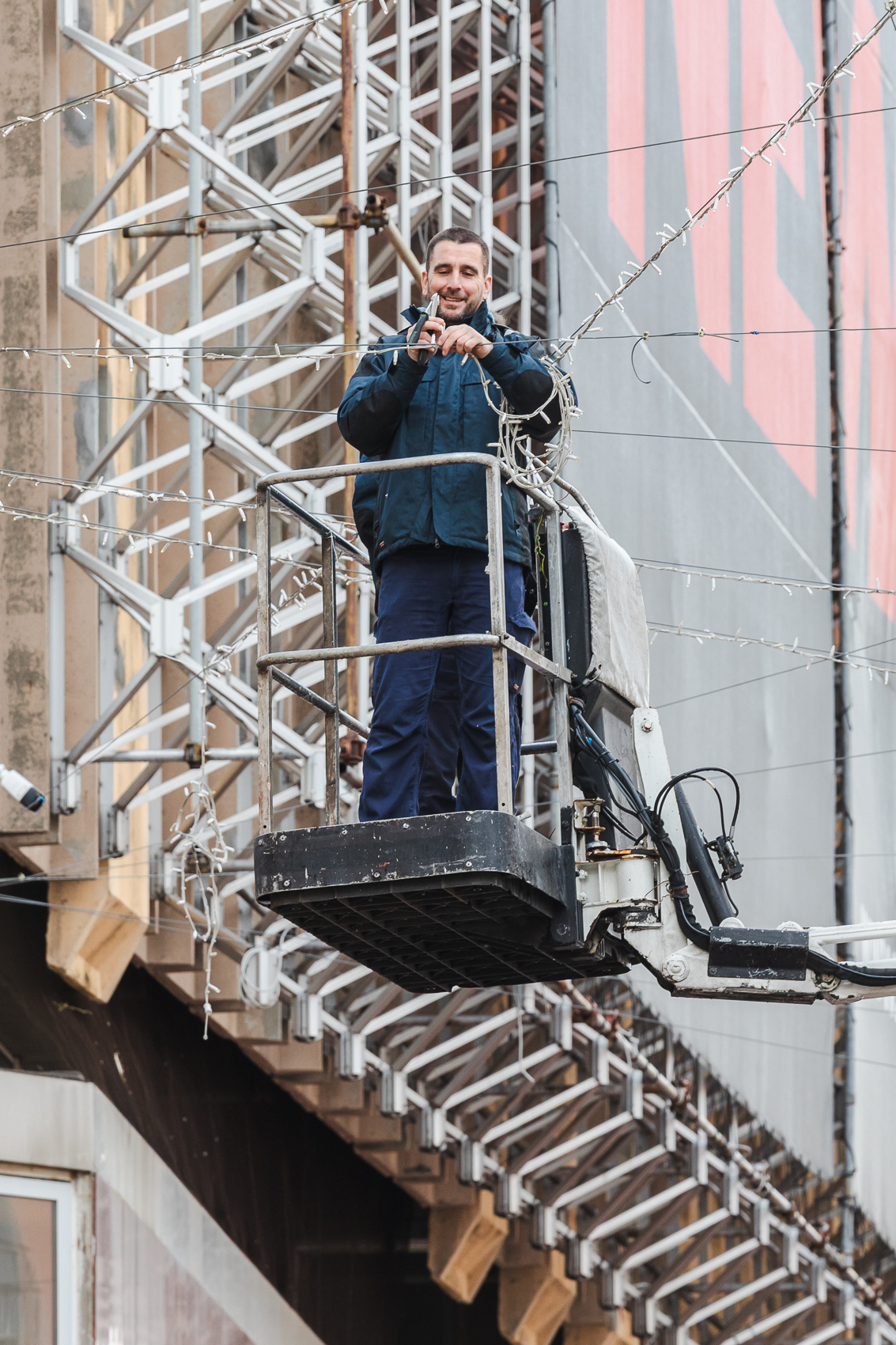 postavljanje lampica Korzo 2025-0055