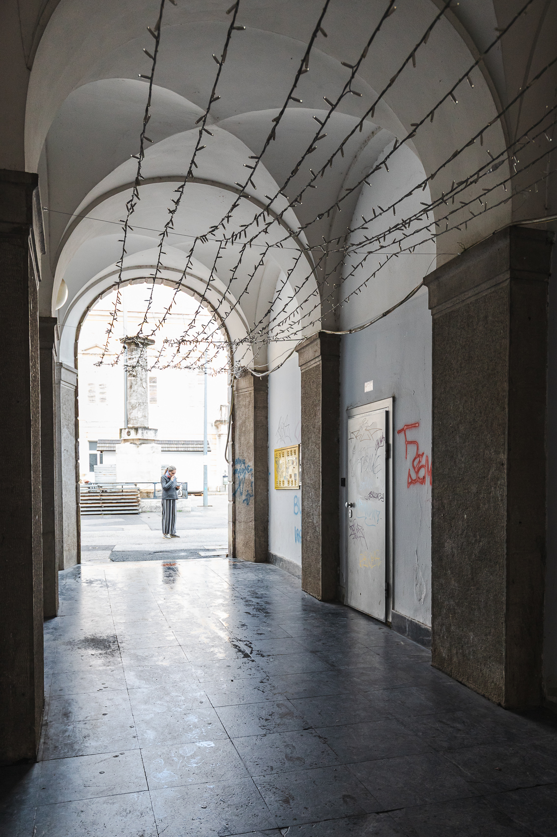 postavljanje lampica Korzo 2025-0092