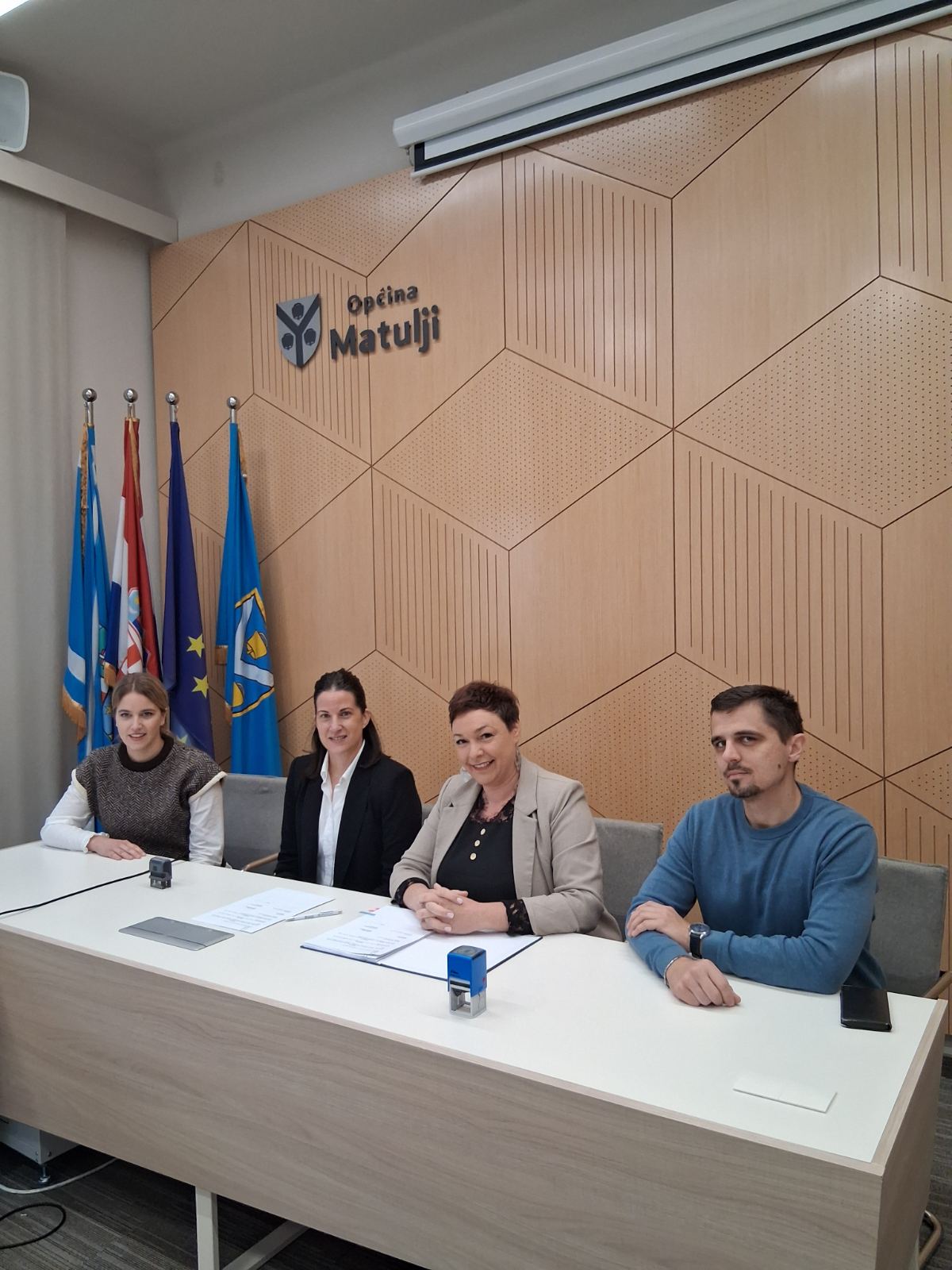 potpisivanje ugovora o izvođenju radova na cesti,, C-O, D-O i dionici ceste F-E-D-F u radnoj zoni R2 u Matulji studeni 2025