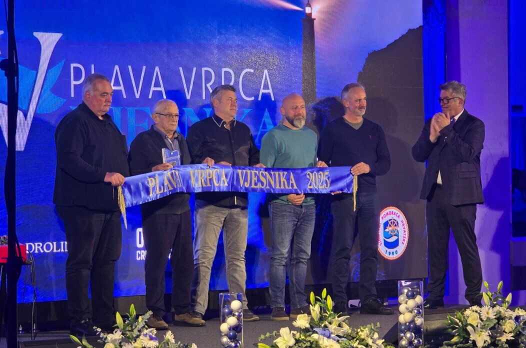 591993177_1232019558832084_370059137941471344_n