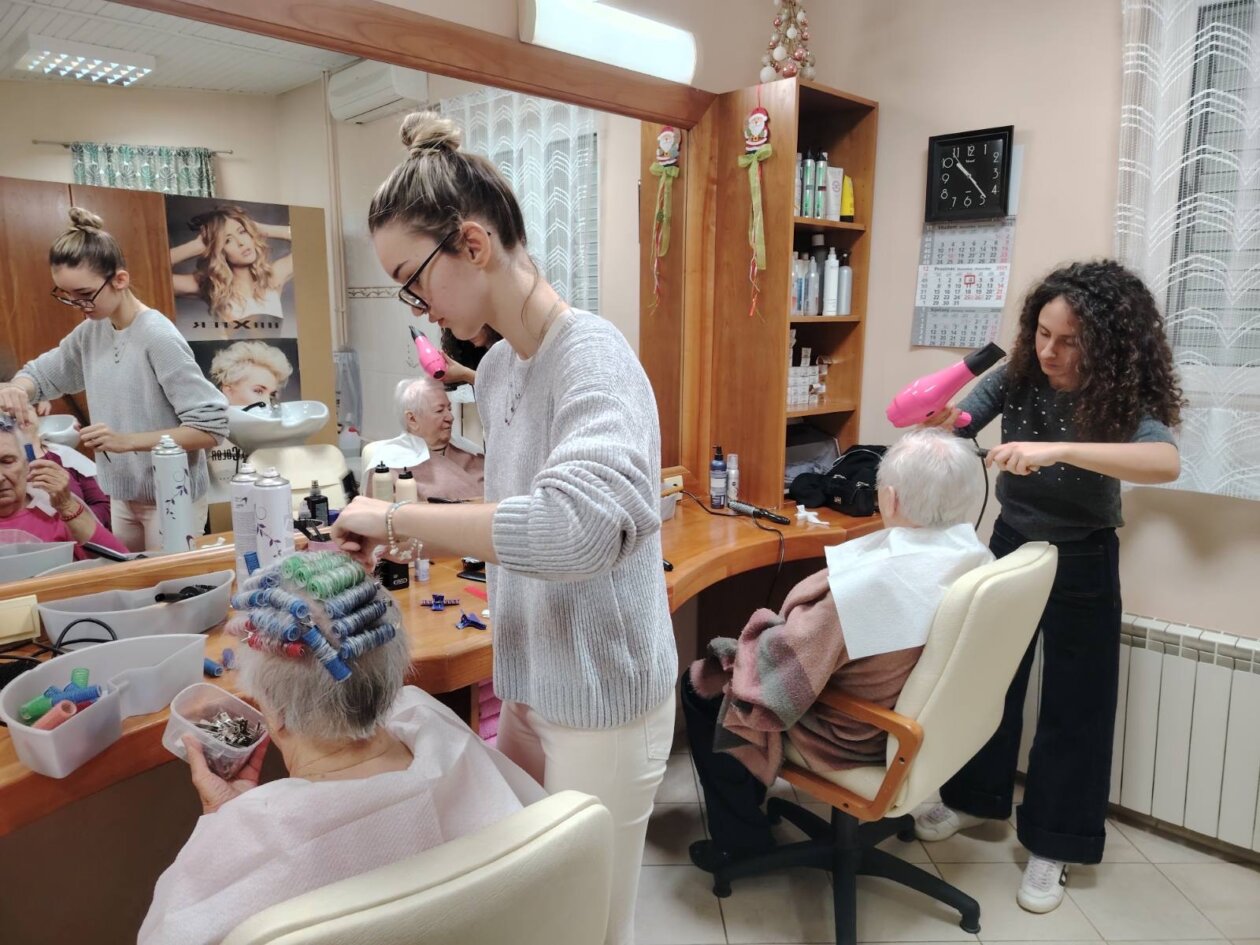 592926179_122222794748555579_7018006185909555754_n 592926179_122222794748555579_7018006185909555754_n