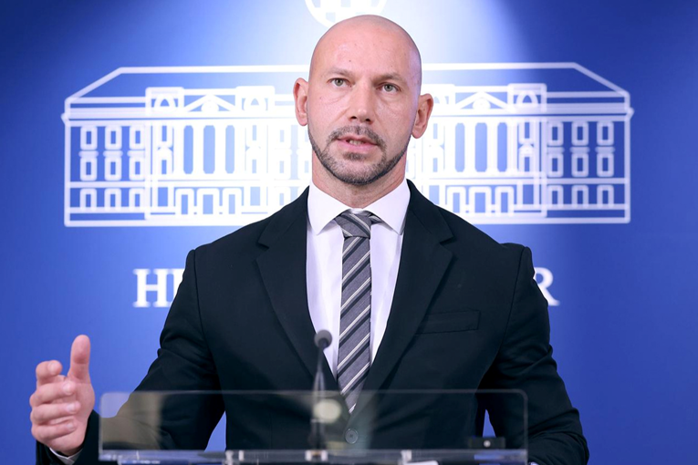 864f3060-24d5-4f36-bdcd-9918f6af3fda