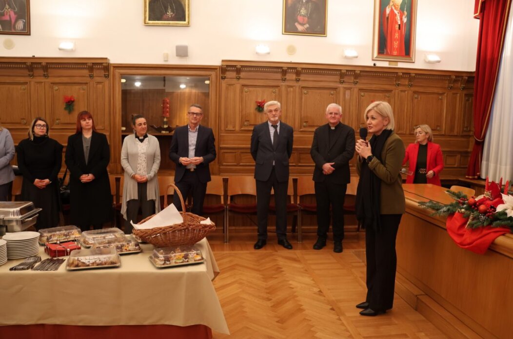 Blagdanski-prijem-u-Rijeckoj-nadbiskupiji-3-1200×800