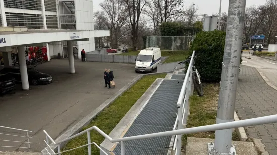 H-7723fe16-767e-4fa8-9bbe-3cd12ce0ace2-550 H-7723fe16-767e-4fa8-9bbe-3cd12ce0ace2-550