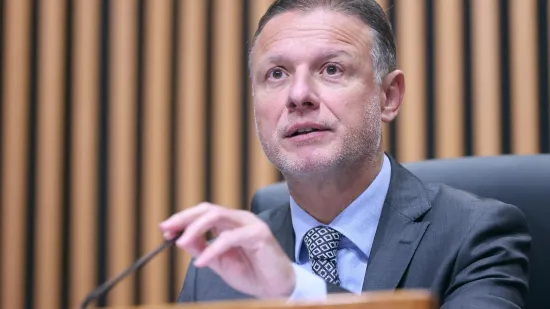 H-bb3c43f6-4051-42ac-a163-fd441f2b7f1d-550 H-bb3c43f6-4051-42ac-a163-fd441f2b7f1d-550