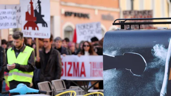 H-c36c09f9-cdb1-453b-901a-3cb4bb2f67f5-550