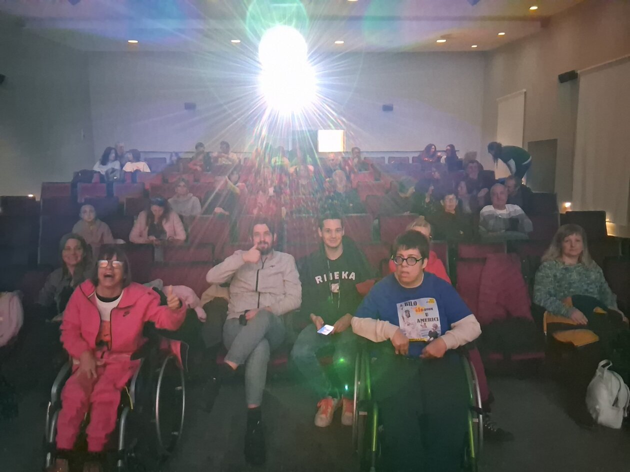 IMG-8c8fb9b2e58eb6be45e8beb65a5dbaf5-V