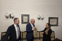 IMG-954c43c975437dfd7d7e771a884a0f7d-V-1024×768