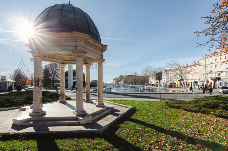 Ilustrativna zima advent 2025 kont-3056